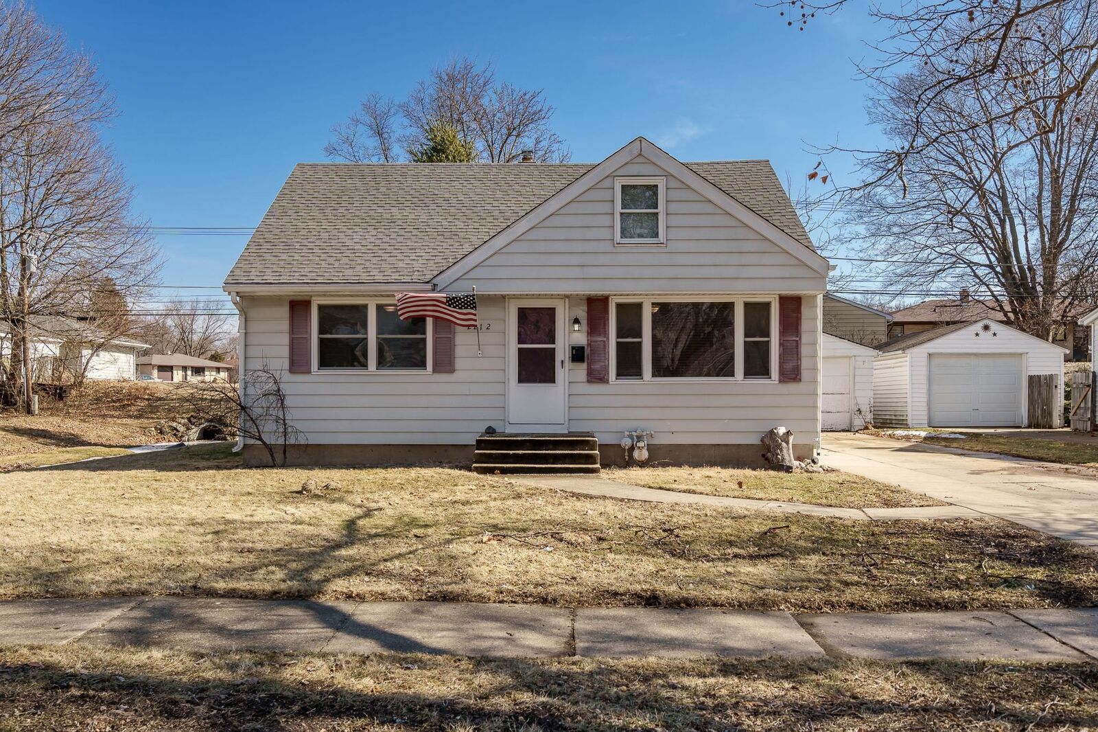 Property Photo:  2212 Colorado Avenue  IL 61108 