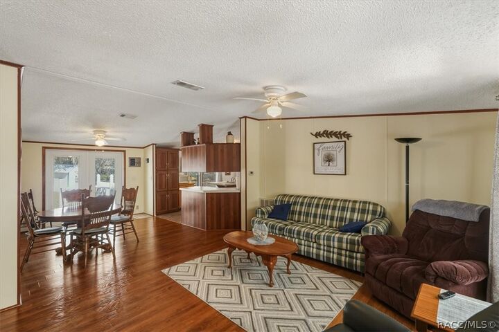 Property Photo:  6500 County Road 248 N  FL 33538 