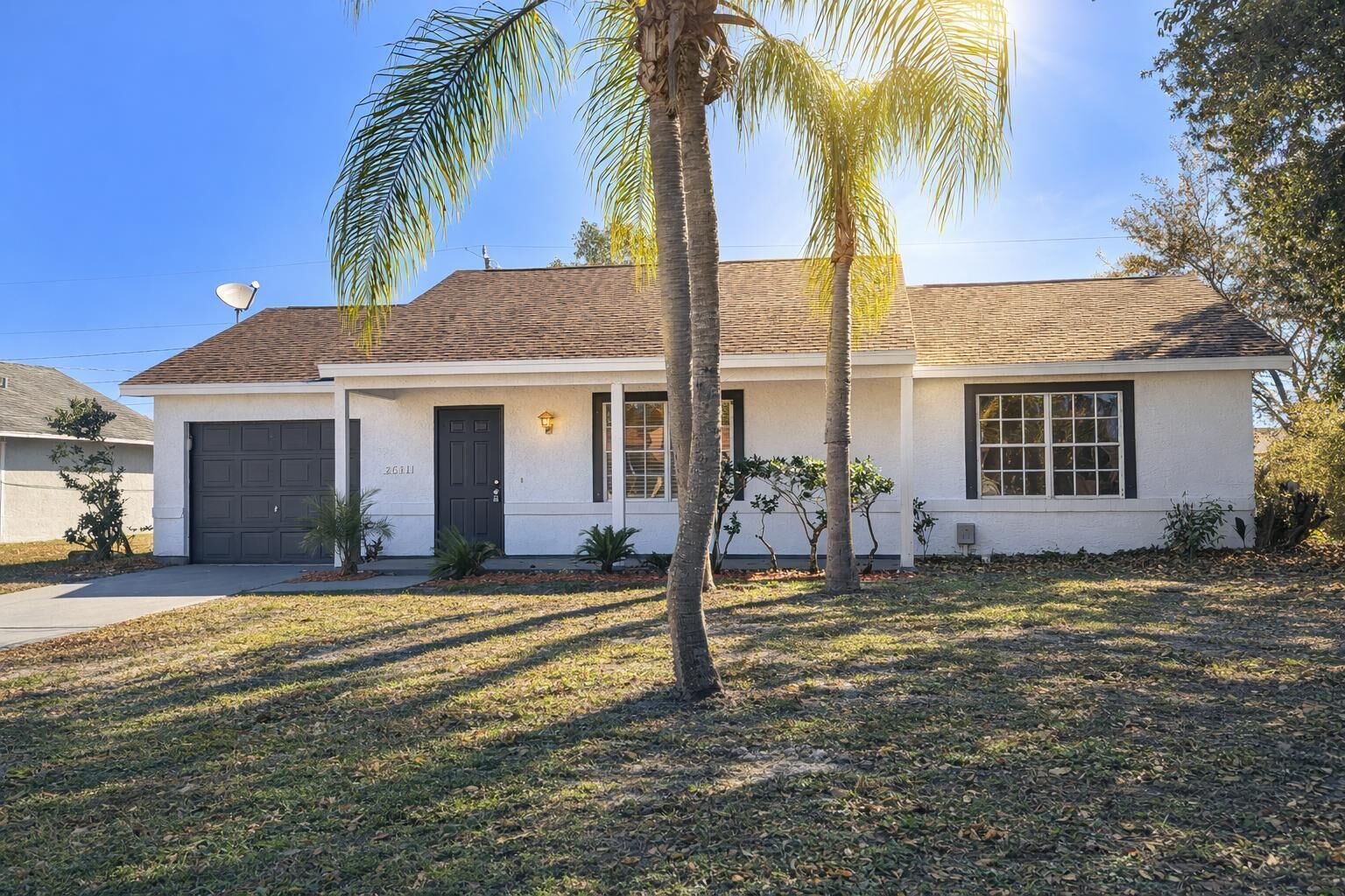 Property Photo: 2561 SE Charleston Drive FL 34952