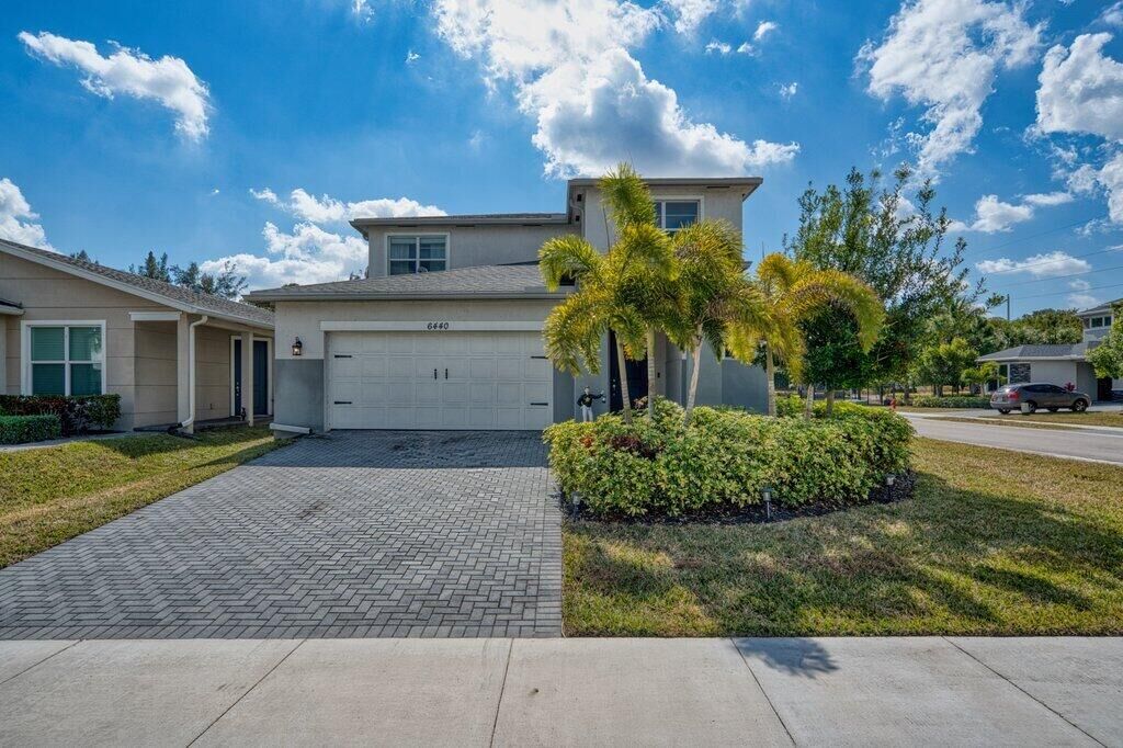 Property Photo: 6440 Trails Of Foxford Court FL 33415