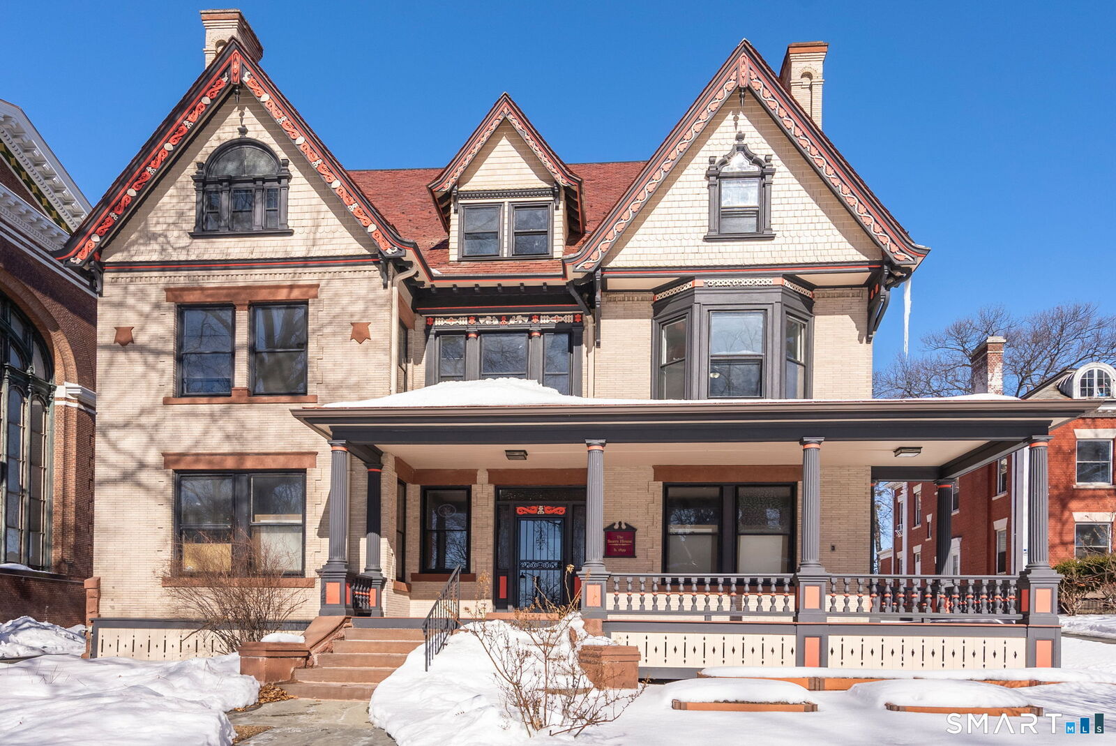 Property Photo:  360 Farmington Avenue 13  CT 06105 