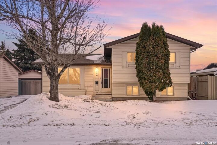 Property Photo:  226 Stillwater Drive  SK S7J 4K3 