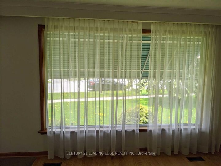 Photo de la propriété:  147 Pandora Circle Upper  ON M1H 1V8 