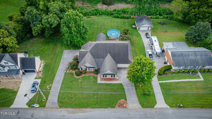 Property Photo: 1031 Hickory View Drive TN 37814