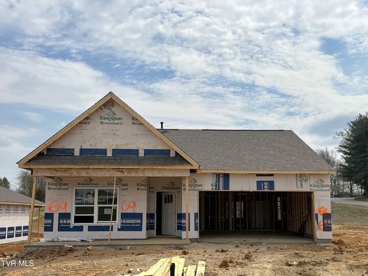 Property Photo: 202 Artist Avenue TN 37615