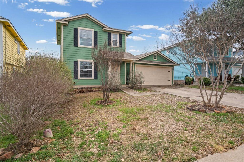 Property Photo:  12209 Briarcreek Loop  TX 78653 