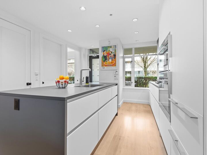 Property Photo:  77 Walter Hardwick Avenue 313  BC V5Y 0C8 