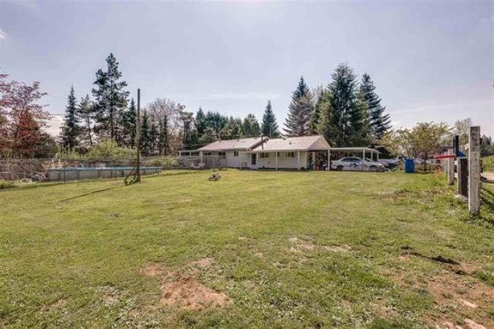 Property Photo: 12690 256 Street BC V7J 3T5