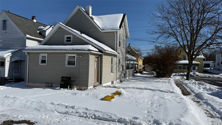 Property Photo:  33 Holland Street  NY 13901 