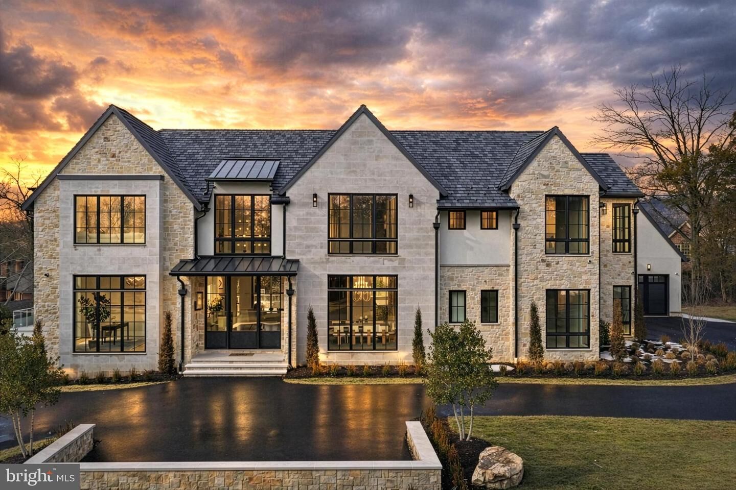 Property Photo:  1306 Ballantrae Court  VA 22101 