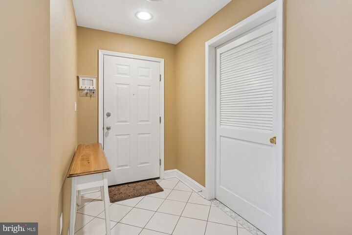 Property Photo: 5105 Atlantic Avenue 101 MD 21842