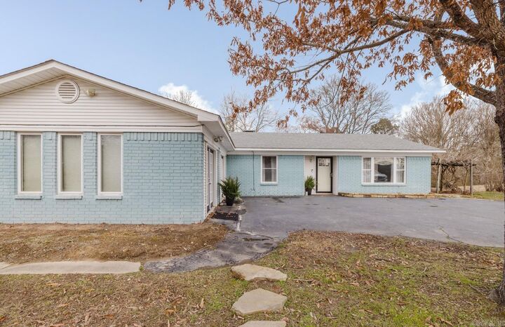 Property Photo:  104 Rainbow Lane  AR 71913 