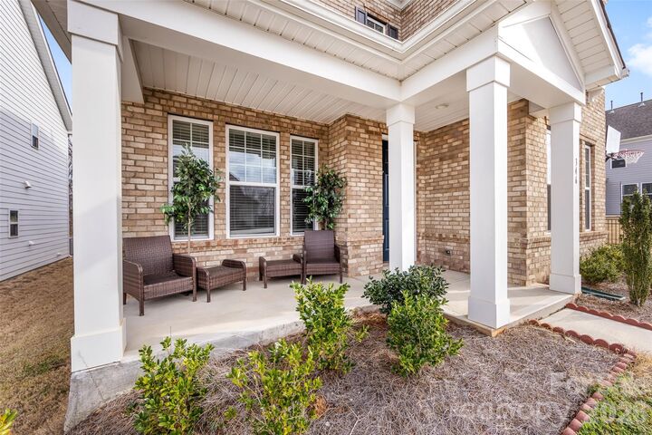 Property Photo: 346 W Waterlynn Road NC 28117