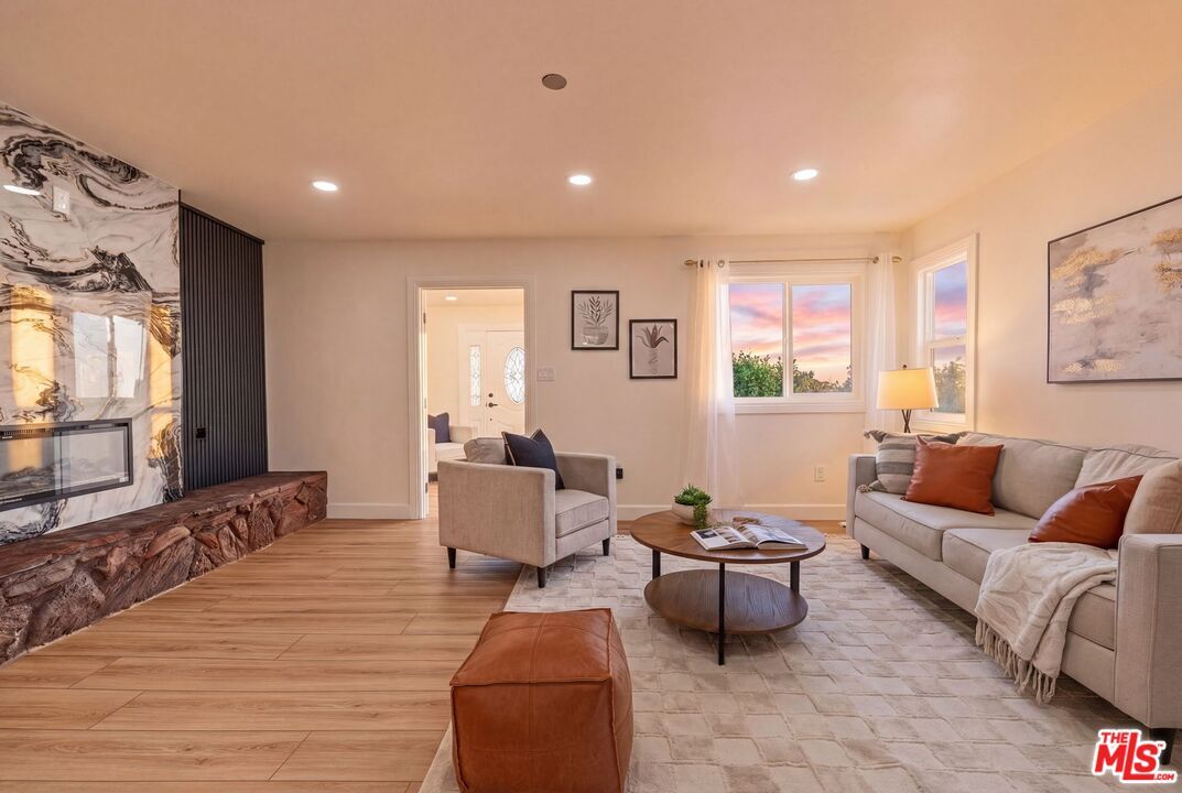 Property Photo:  11934 S Van Ness Ave  CA 90250 