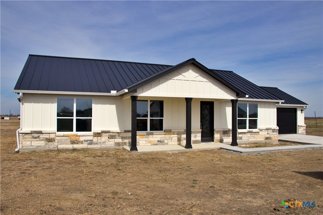 Property Photo: 4245 Stringtown Road TX 76501