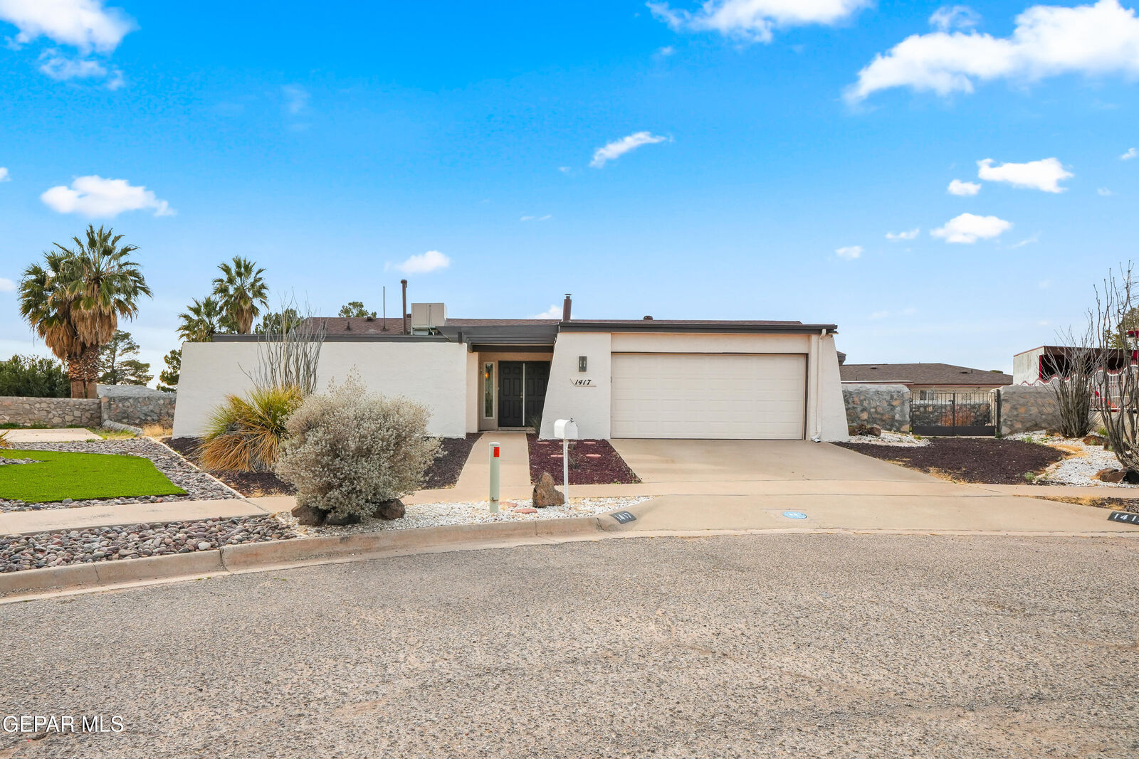 Property Photo:  1417 Monte Negro Drive  TX 79935 