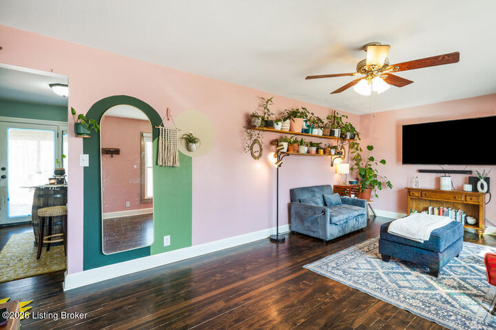 Property Photo: 604 Sunrise Ln KY 42701