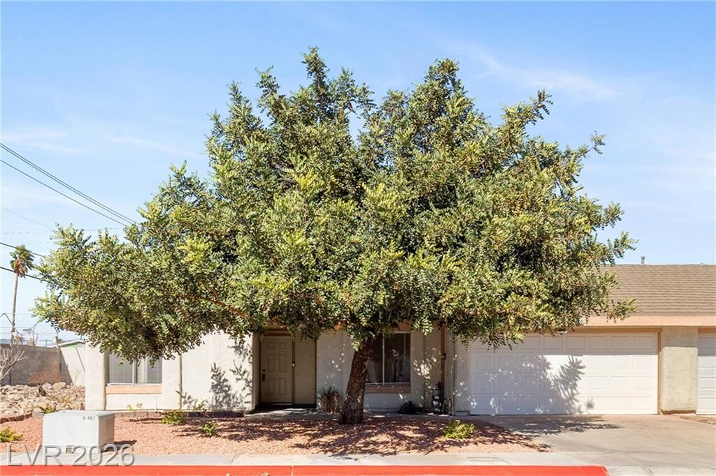 Property Photo:  5720 Ridgeline Avenue  NV 89107 