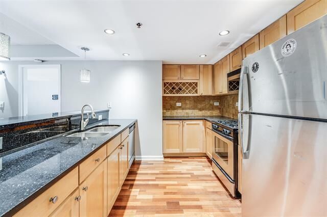 Property Photo:  700 1st St 3K  NJ 07030 