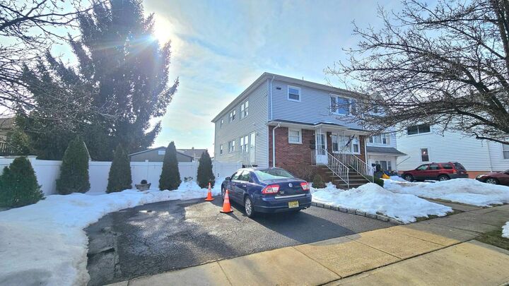 Property Photo:  29 Bryant Pl 2  NJ 07644 