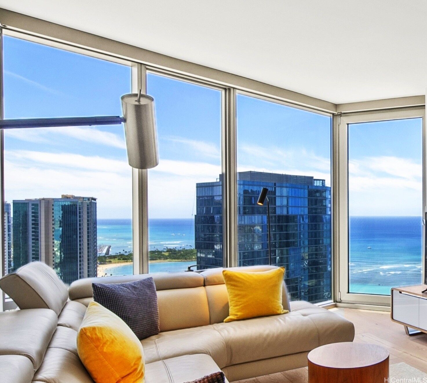 Property Photo: 1001 Queen Street 3706 HI 96814