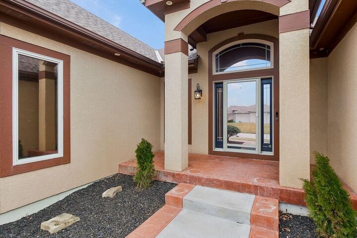 Property Photo:  4311 N 141st Place  KS 66007 