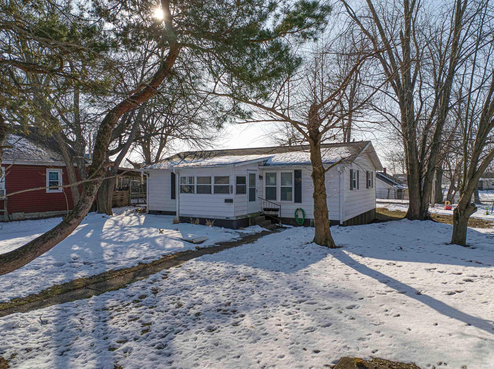 Property Photo:  326 W Vine Street  IN 47660 