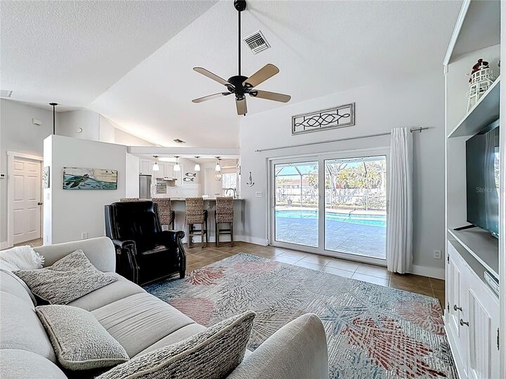 Property Photo:  4560 29th Avenue Circle E  FL 34221 