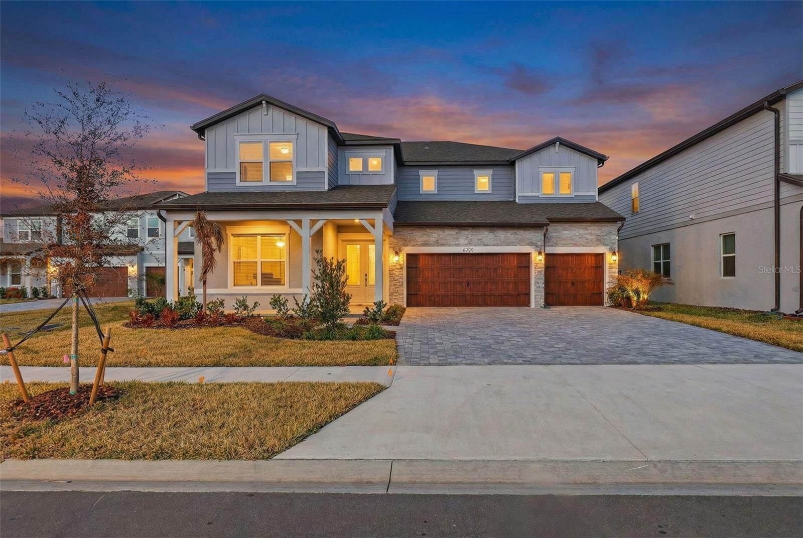 Property Photo:  6962 Jared Oaks Drive  FL 33545 