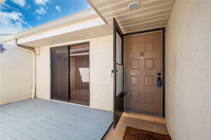 Property Photo:  1312 Pasadena Avenue S 16  FL 33707 