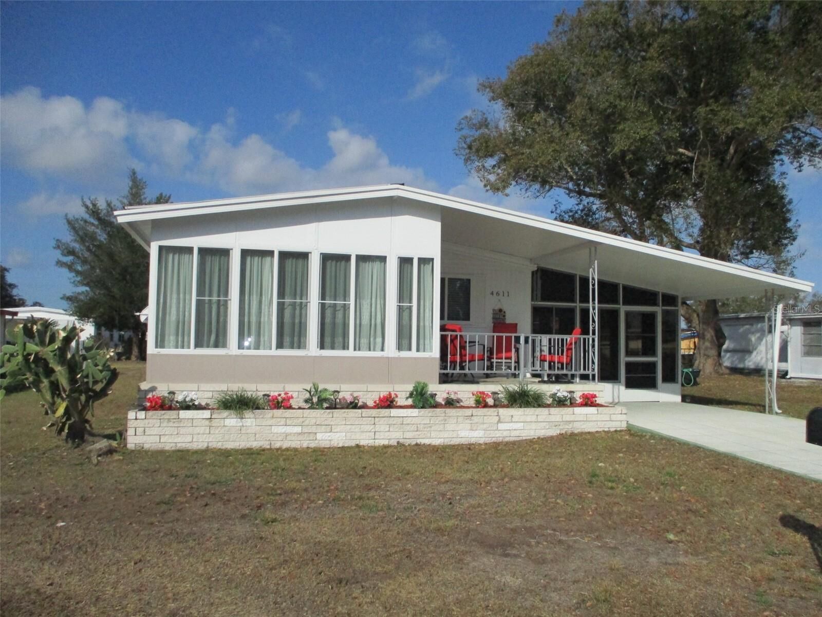 Property Photo:  4611 Orange Blossom Drive  FL 33542 