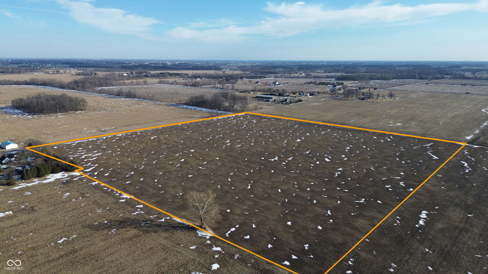 Property Photo: 21350 Mulebarn Road IN 46069