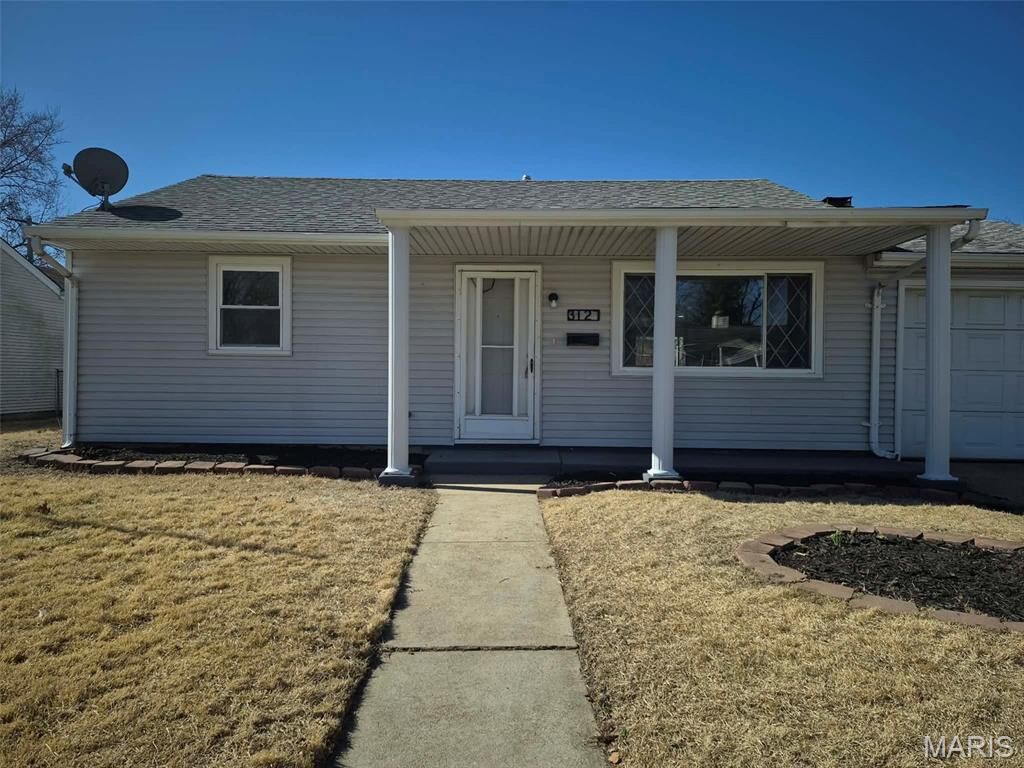 Property Photo: 3127 Wayne Avenue IL 62040