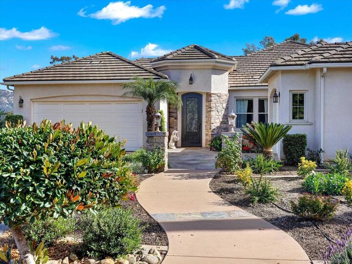 Property Photo:  25440 Rue Lausanne  CA 92026 