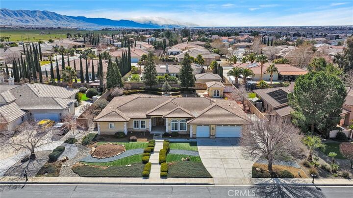 Property Photo:  19265 Kanbridge  CA 92308 