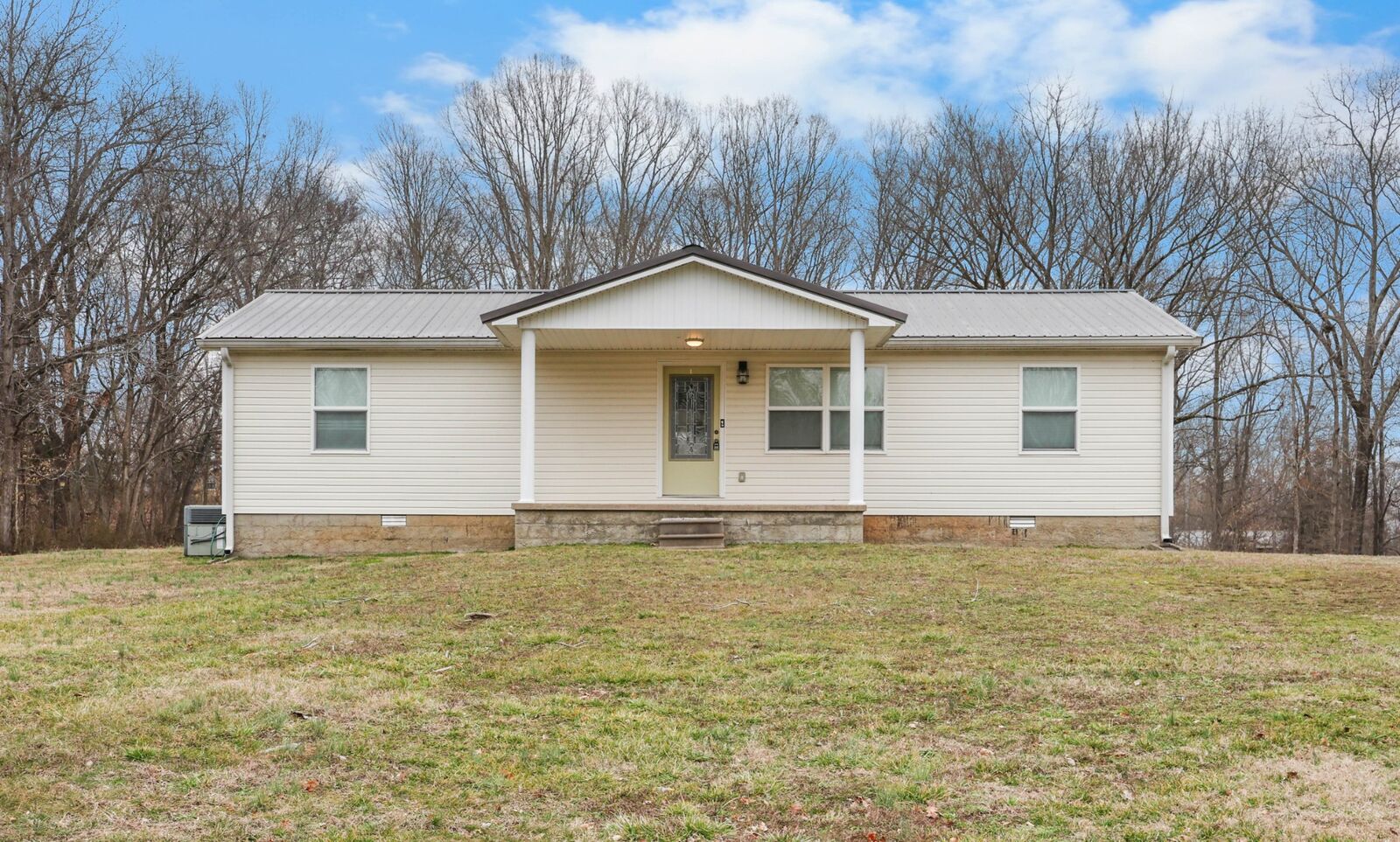 Property Photo: 250 Old Highway 79 TN 37058
