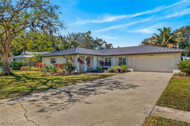 Property Photo: 5336 Chippendale Circle W FL 33919