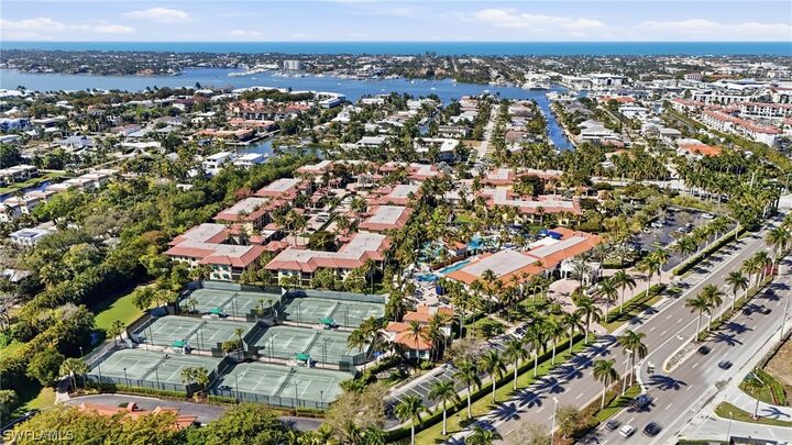 Property Photo: 975 Sandpiper Street A202 FL 34102