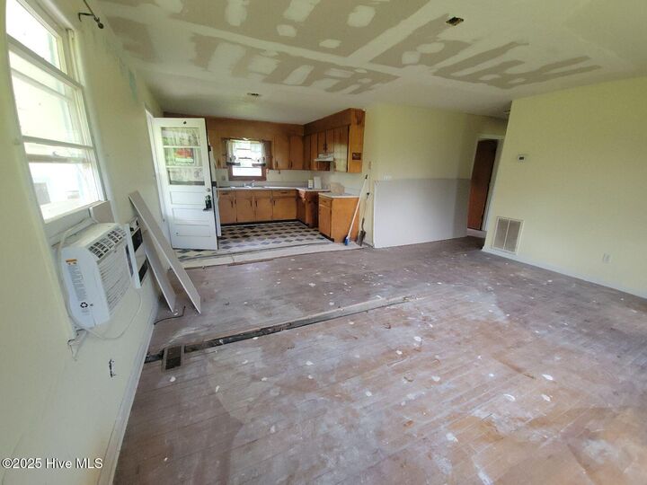 Property Photo:  306 Bond Lane  NC 28460 