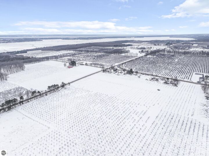 Property Photo:  12139 Chippewa Trail  MI 49676 