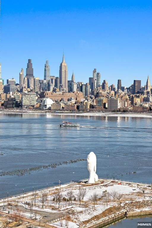 Property Photo:  20 Newport Parkway 2609  NJ 07310 