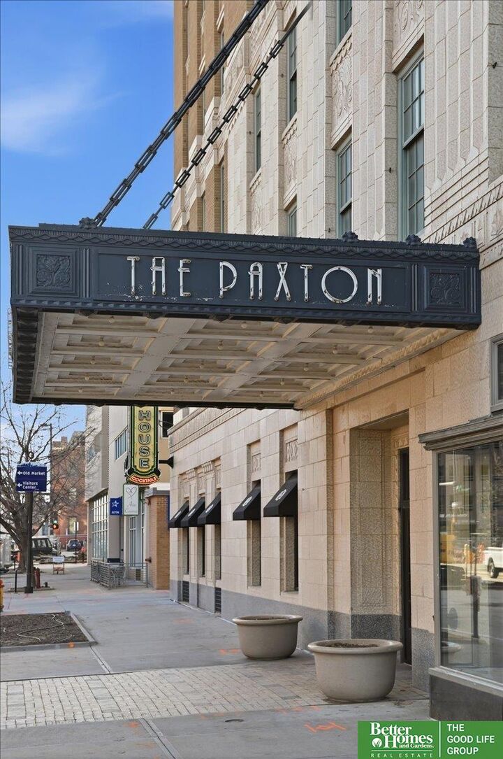 Property Photo: 1403 Farnam Street 512 NE 68102