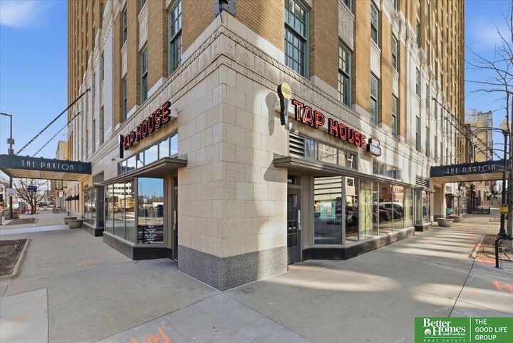 Property Photo:  1403 Farnam Street 512  NE 68102 