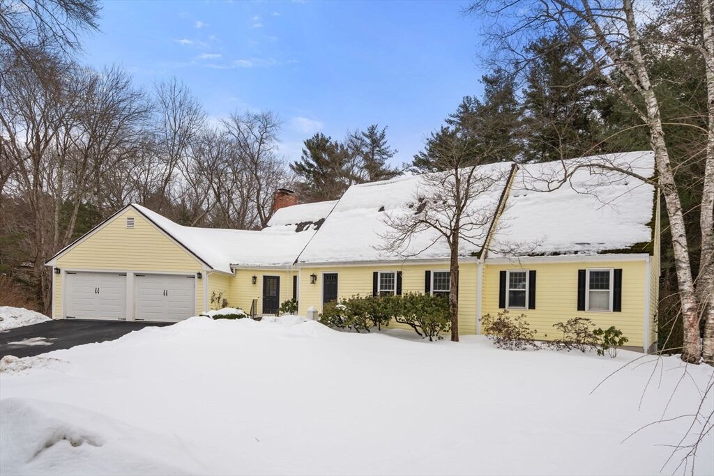 Property Photo: 173 Conant Rd MA 02493