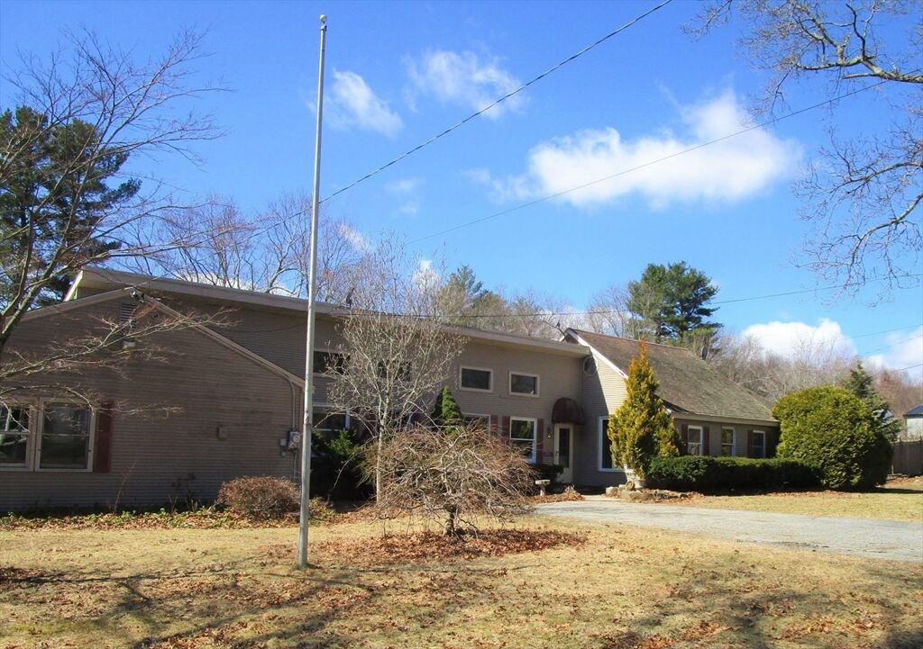 Property Photo:  659 Highland St  MA 01534 