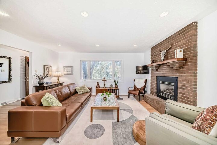 Property Photo: 91 Chisholm Crescent NW AB T2L 0Y9