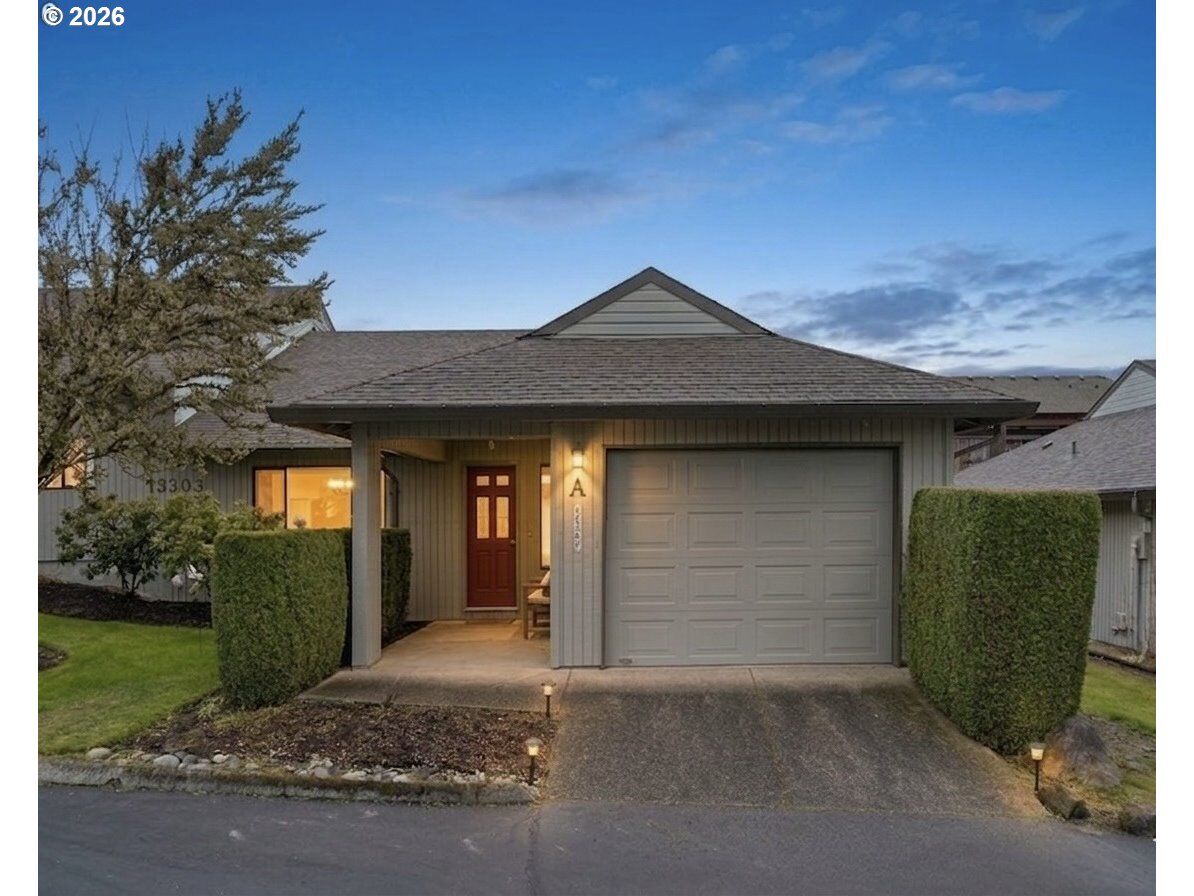 Property Photo: 13309 NW 14th Ave A WA 98685