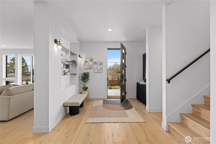 Property Photo:  2558  30th Avenue W  WA 98199 