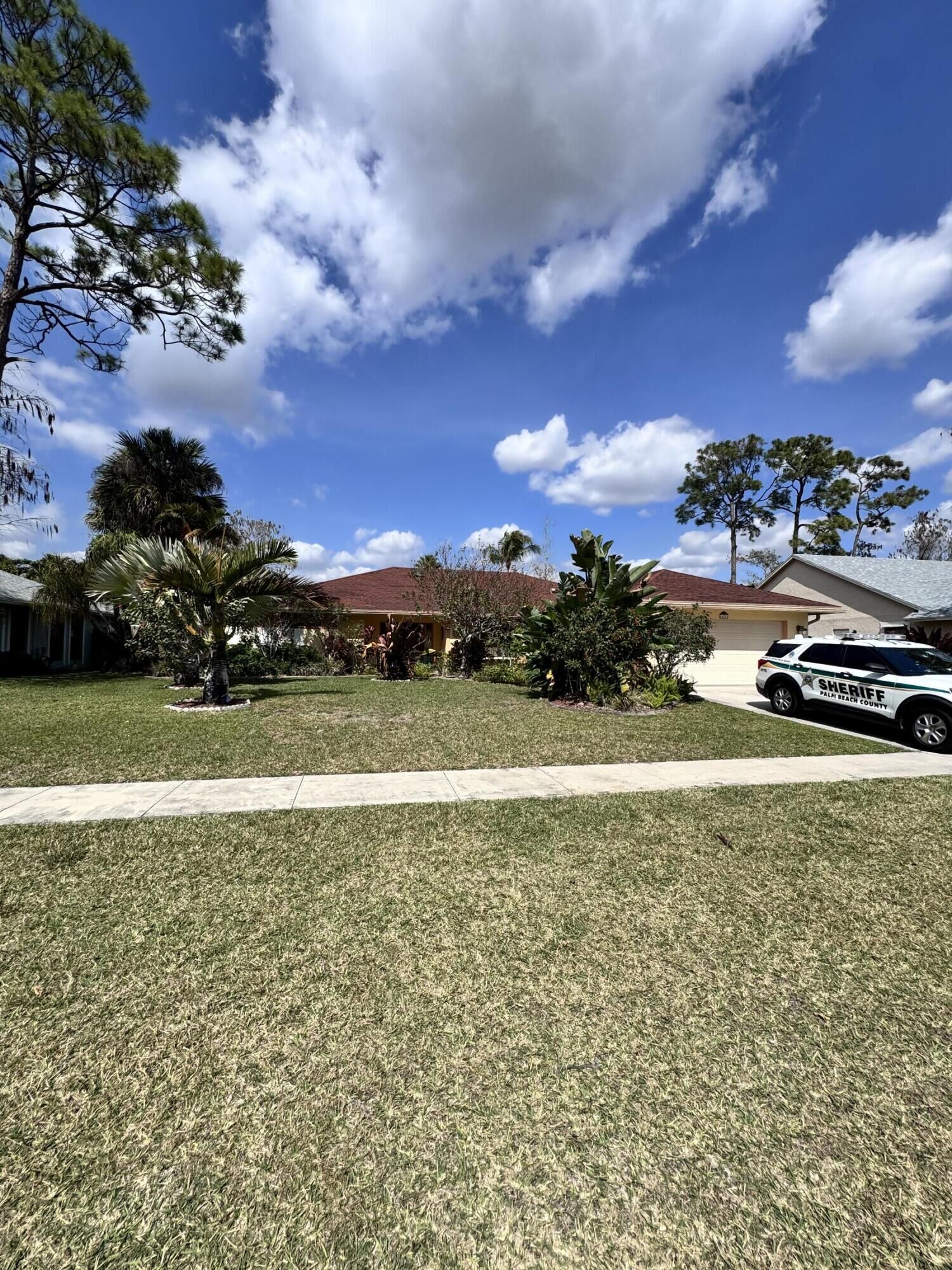 Property Photo:  14581 Stirrup Lane  FL 33414 