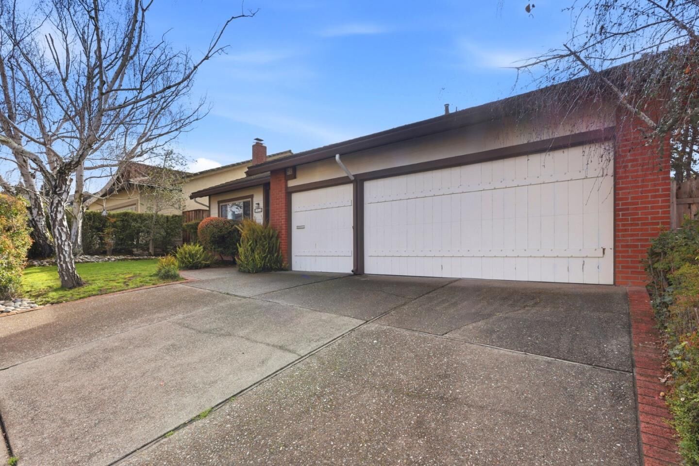 Property Photo: 2026 Fairmont Drive CA 94402